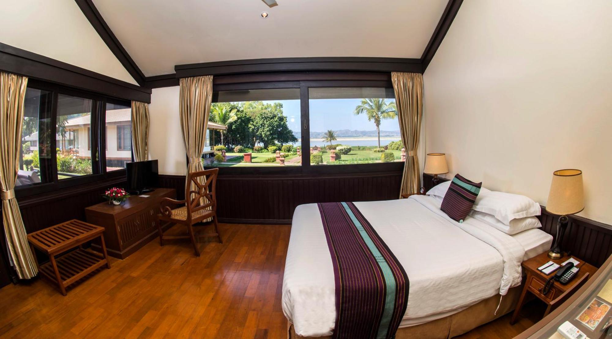 Deluxe Double Room with River View,508022691:JPEG